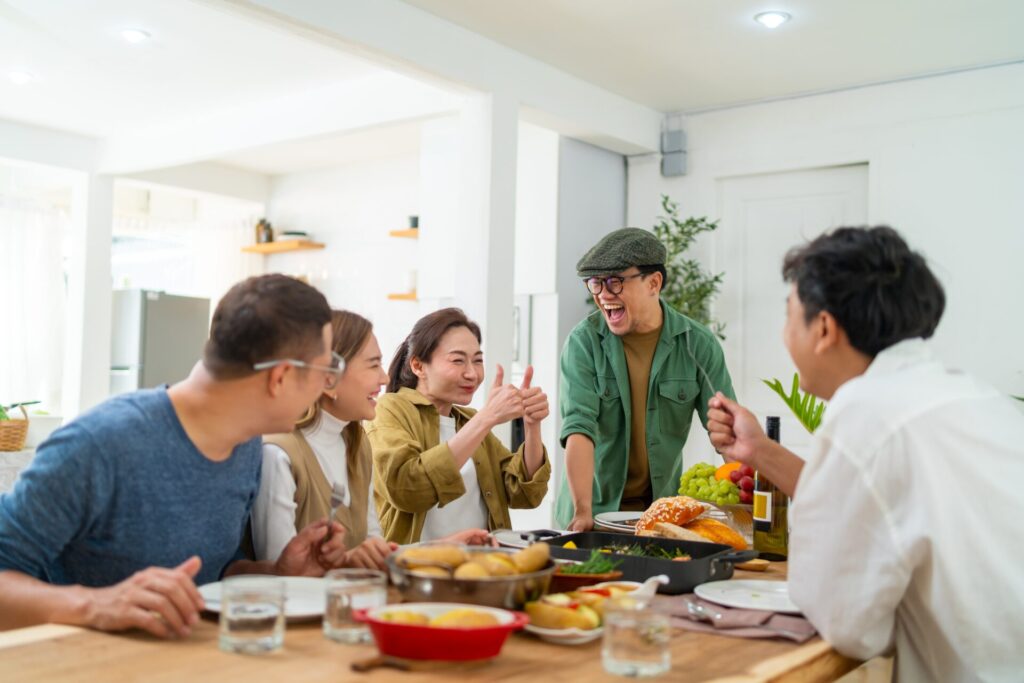Group,Of,Happy,Asian,People,Enjoy,And,Fun,Celebration,Dinner