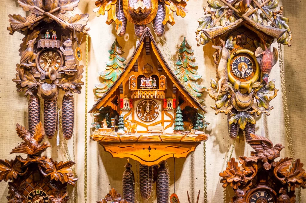 bavarian christmas clock 520989157