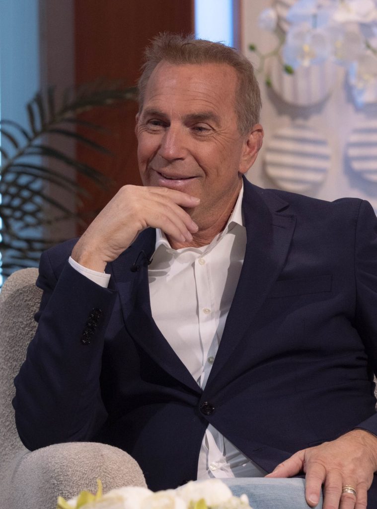 shutterstock editorial 12995626aj