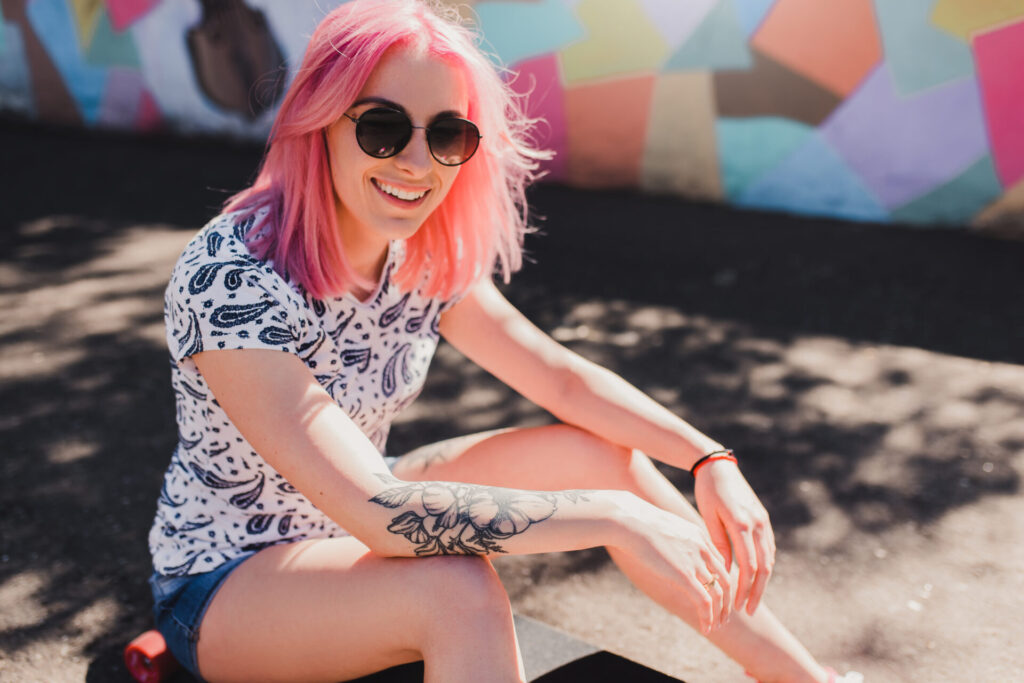 Sporty,Attractive,Woman,With,Pink,Hair,And,Healthy,Smile,,With